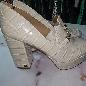 NWB !!! New , Sam Edelman Women's White and Cream Courts 8.5
